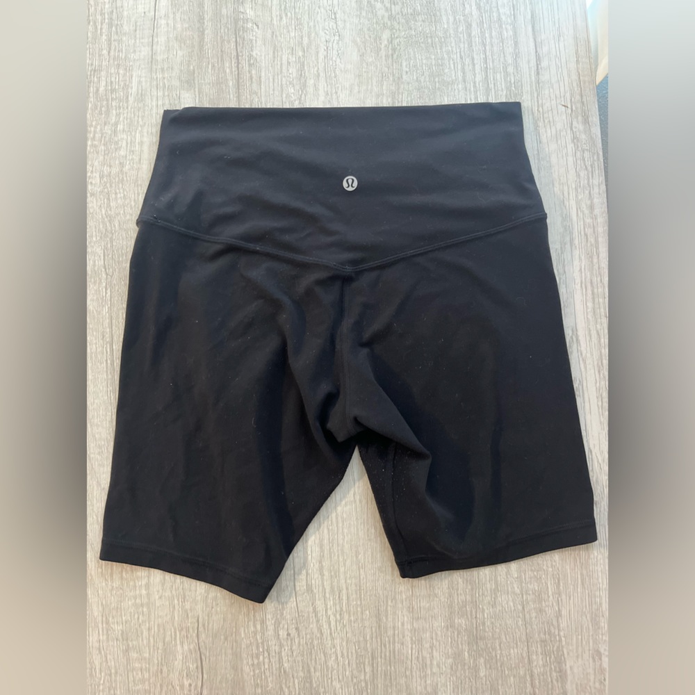 Lululemon Align Shorts / Size 8 / 8in seam